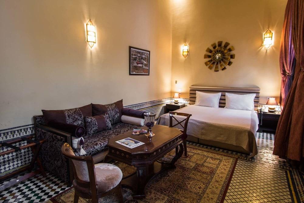 Riad Les Remparts De Фес Екстериор снимка