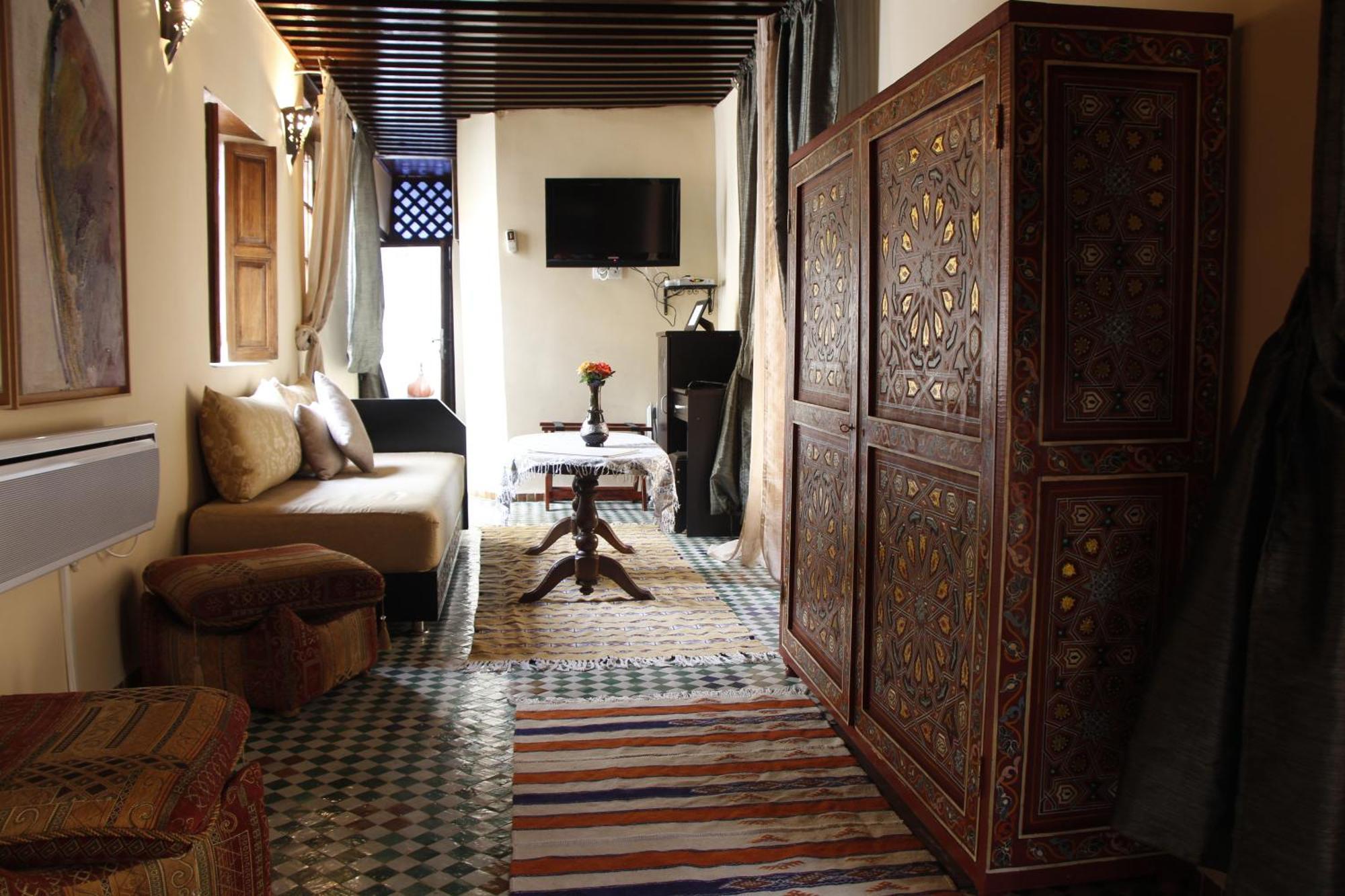 Riad Les Remparts De Фес Стая снимка