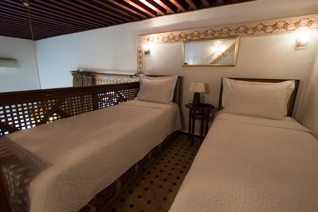 Riad Les Remparts De Фес Екстериор снимка
