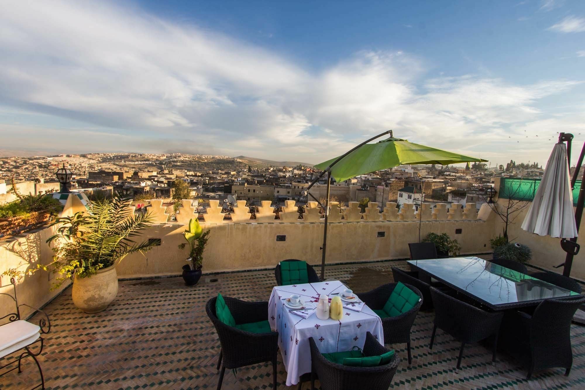 Riad Les Remparts De Фес Екстериор снимка