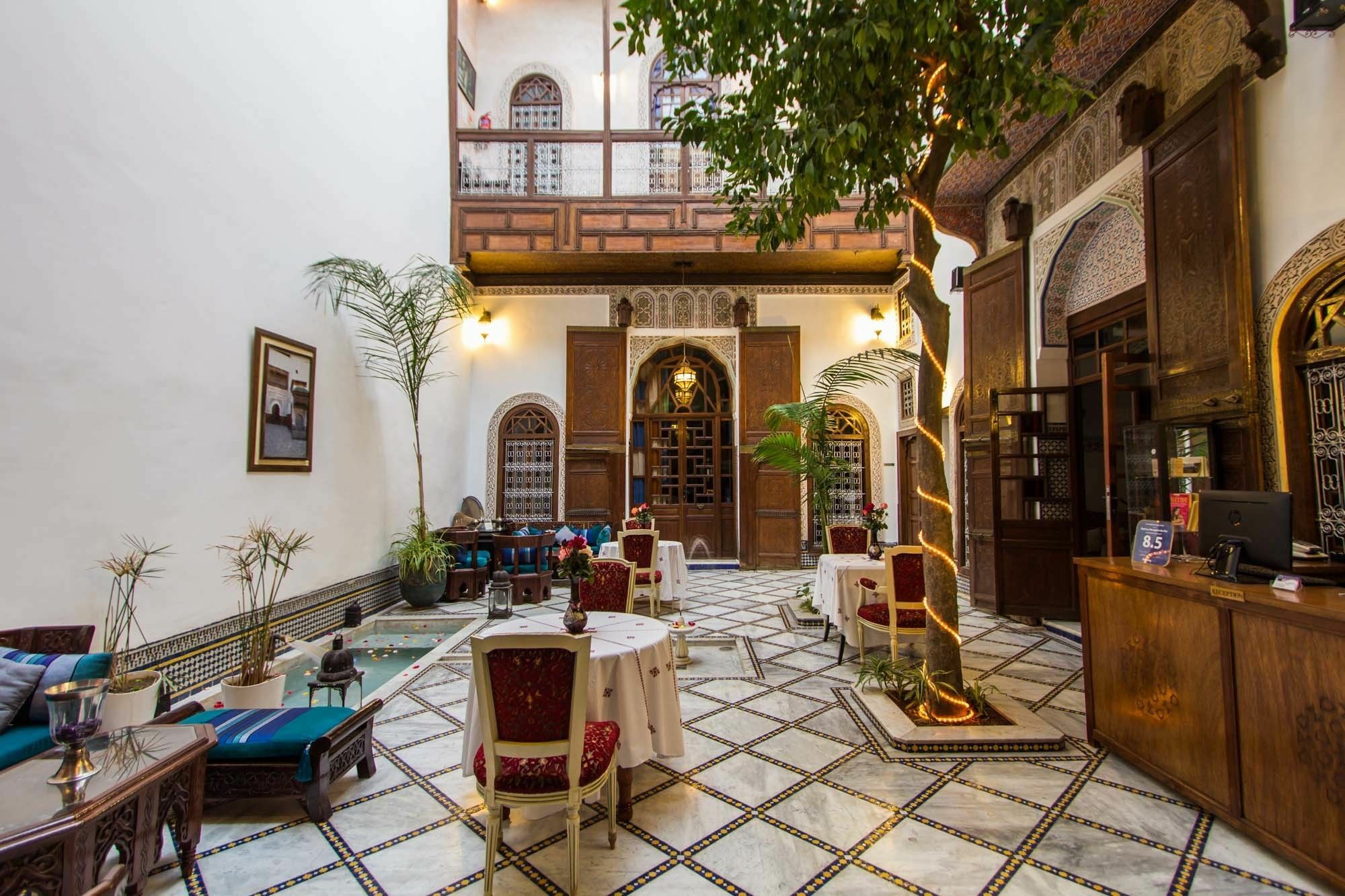 Riad Les Remparts De Фес Екстериор снимка