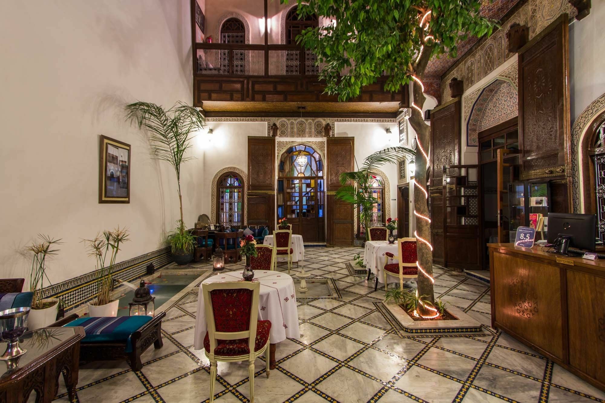Riad Les Remparts De Фес Екстериор снимка