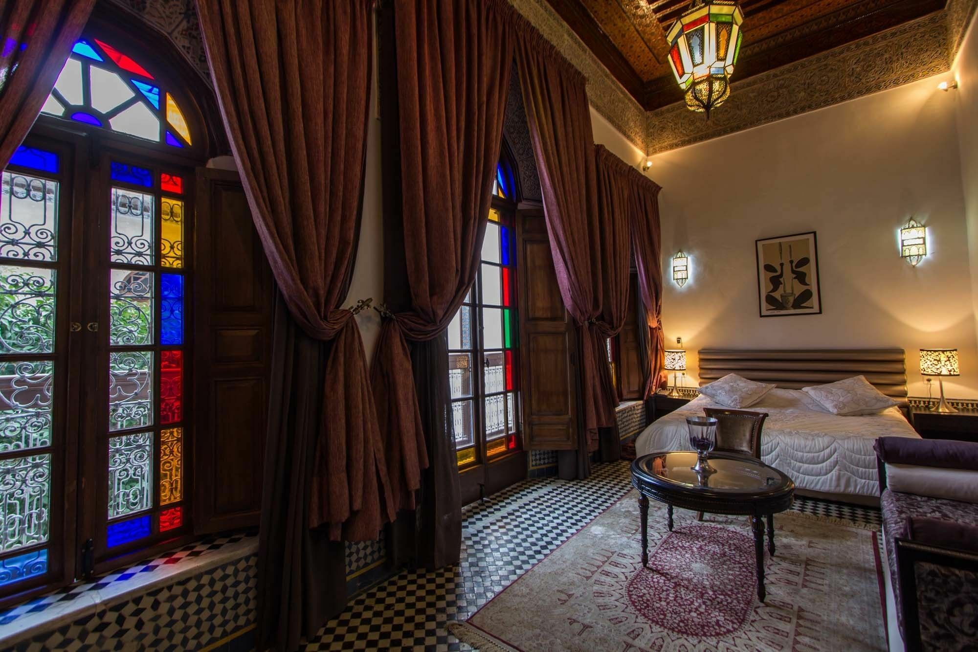 Riad Les Remparts De Фес Екстериор снимка