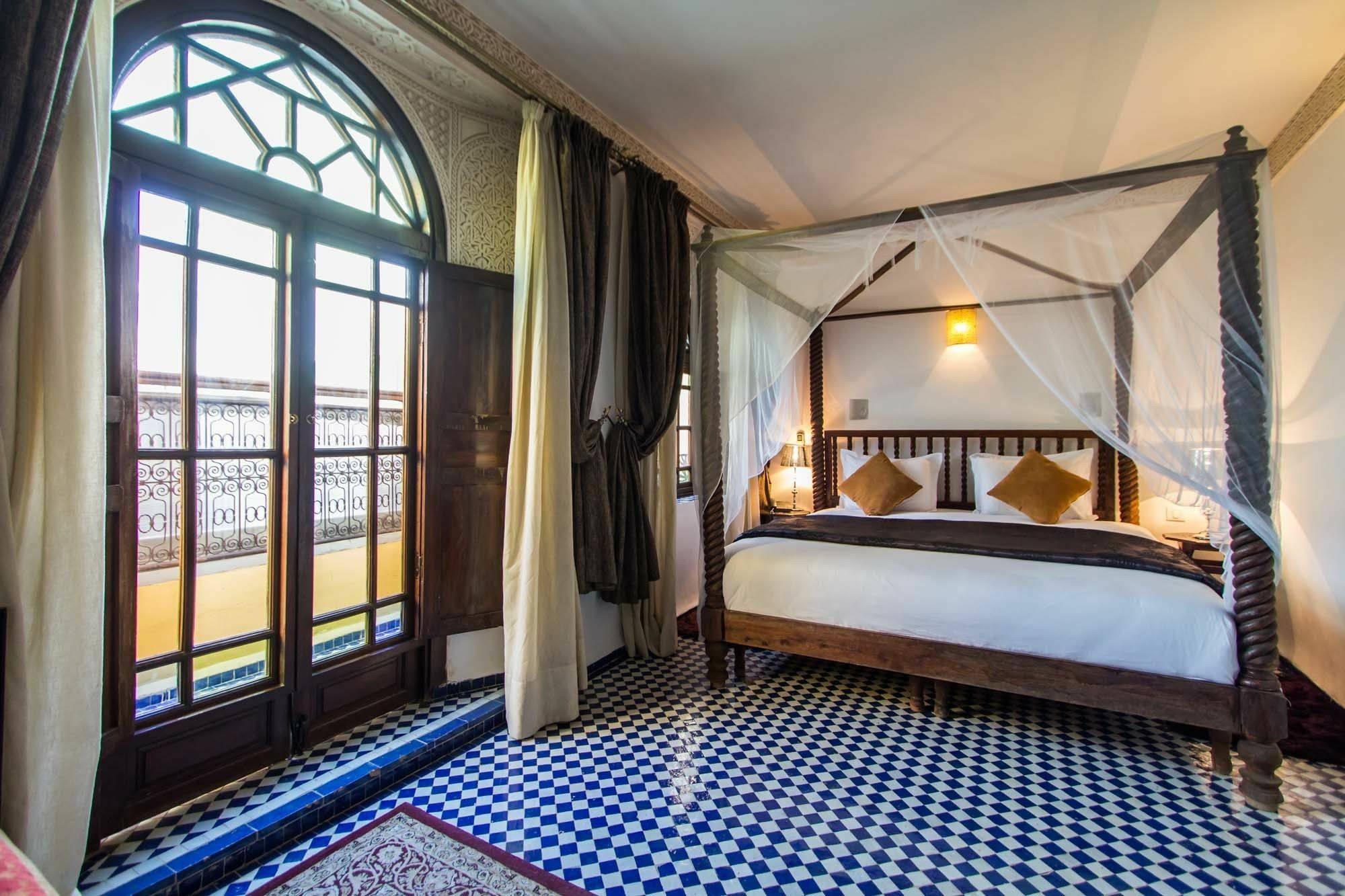 Riad Les Remparts De Фес Екстериор снимка