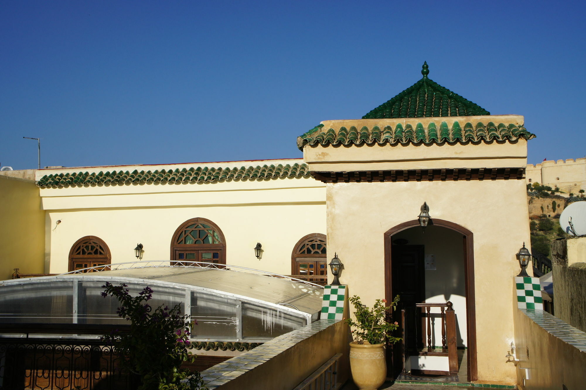 Riad Les Remparts De Фес Екстериор снимка