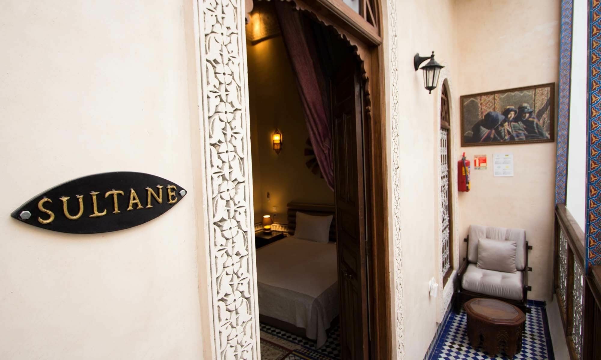 Riad Les Remparts De Фес Екстериор снимка