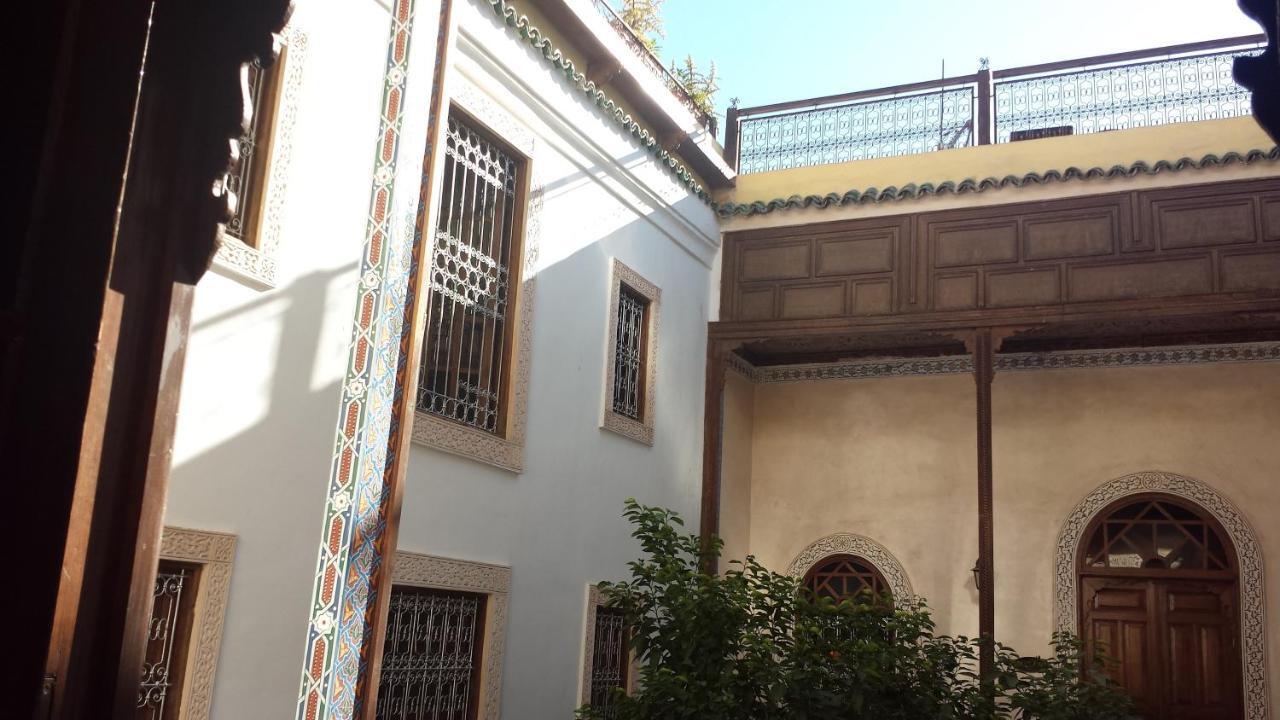 Riad Les Remparts De Фес Екстериор снимка